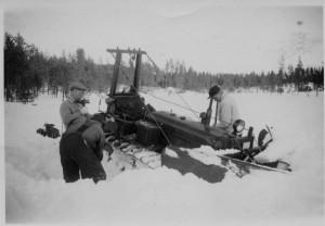 Plogning på Bösjön, Mats Jönsson Manne Jönsson och Karl Bälter. 1950-tal.